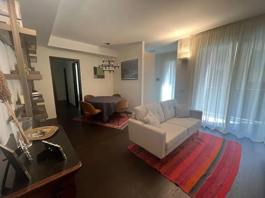 Luxury Apartment Close To Citylife Mediolan Dom wakacyjny
